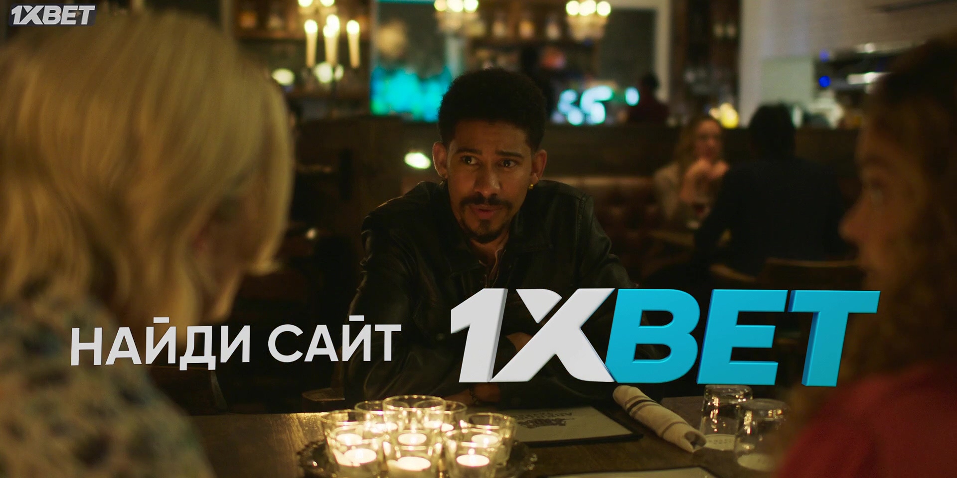 Мой фальшивый парень фильм 2022. Молодой человек фильм 2022 кадры из фильма. Мой фальшивый парень 2022. Мой фальшивый парень 2022. Robots new boyfriend фильм американский.